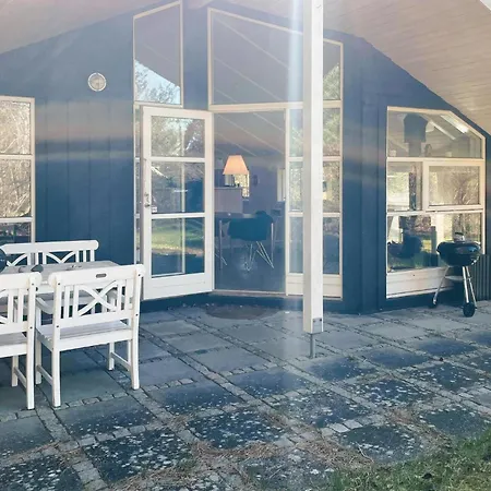 2 Bedroom Stunning In Prázdninový dům *