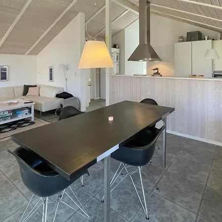 2 Bedroom Stunning In